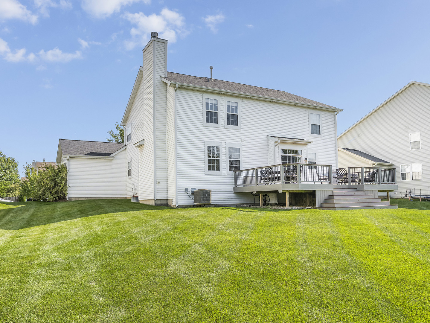 719 Eagle Brook Lane, Naperville, IL 60565