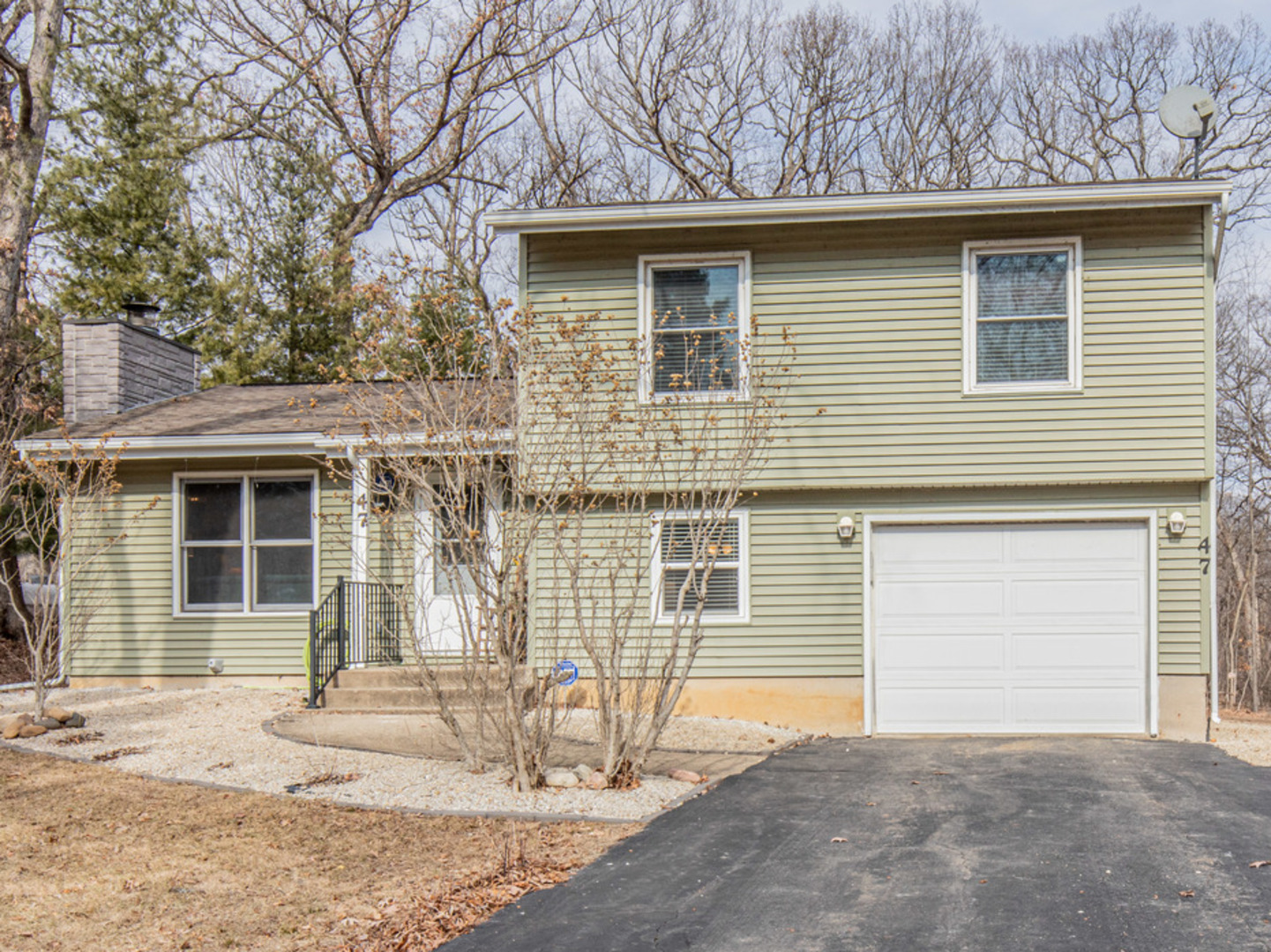 47 Lake Thunderbird Drive, Putnam, IL 61560