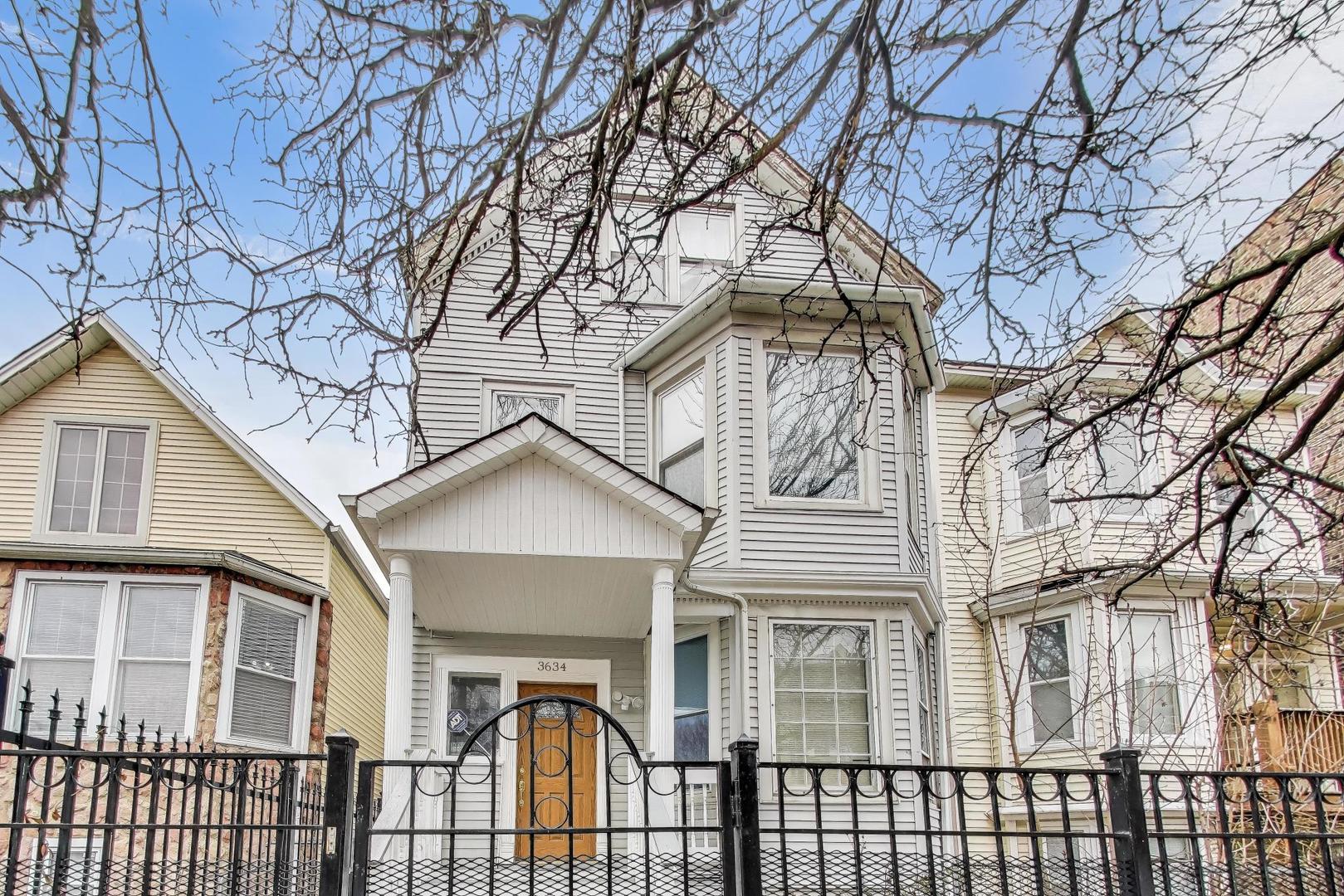 3634 W Dickens Avenue, Chicago, IL 60647