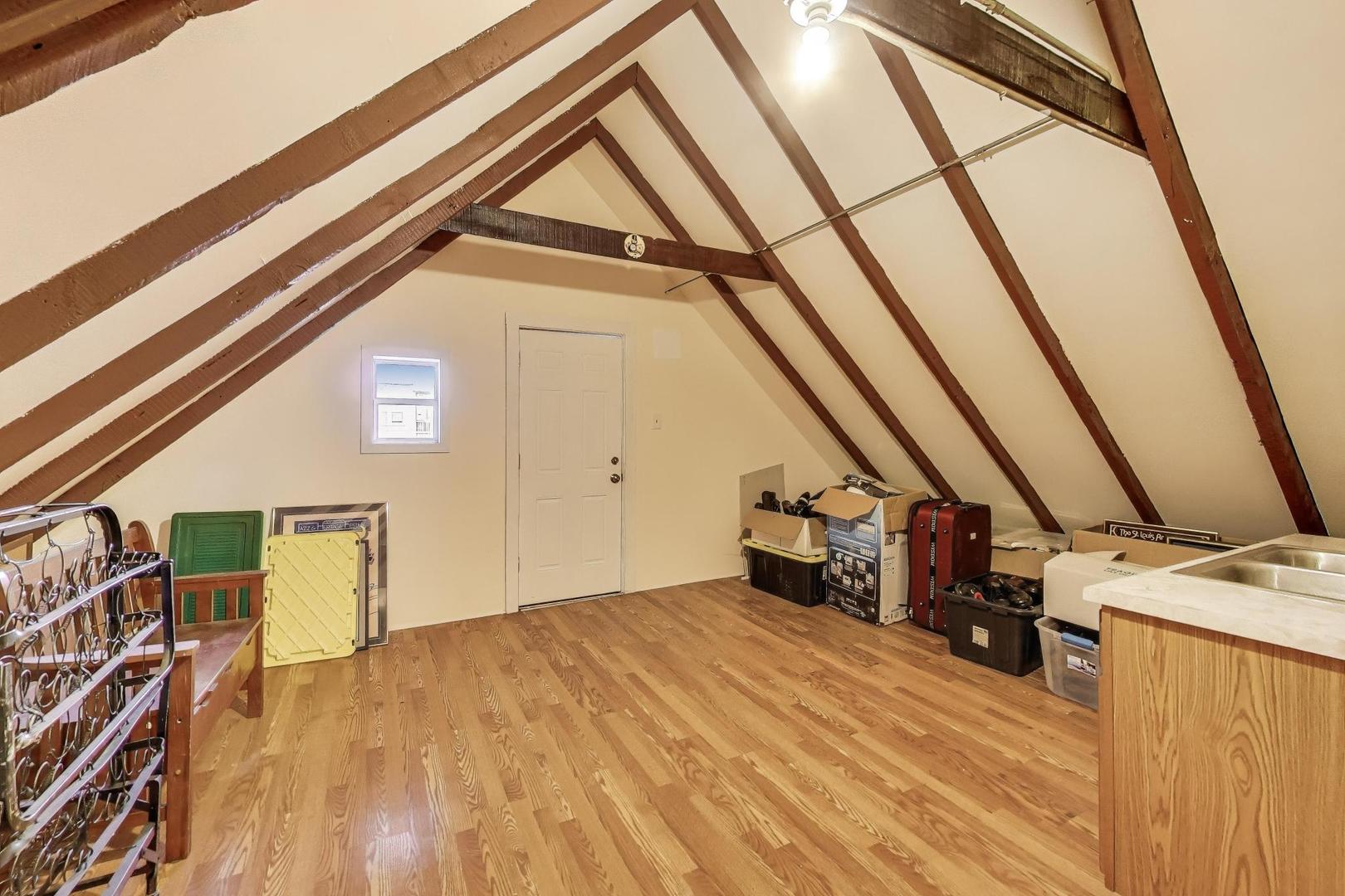 3634 W Dickens Avenue, Chicago, IL 60647