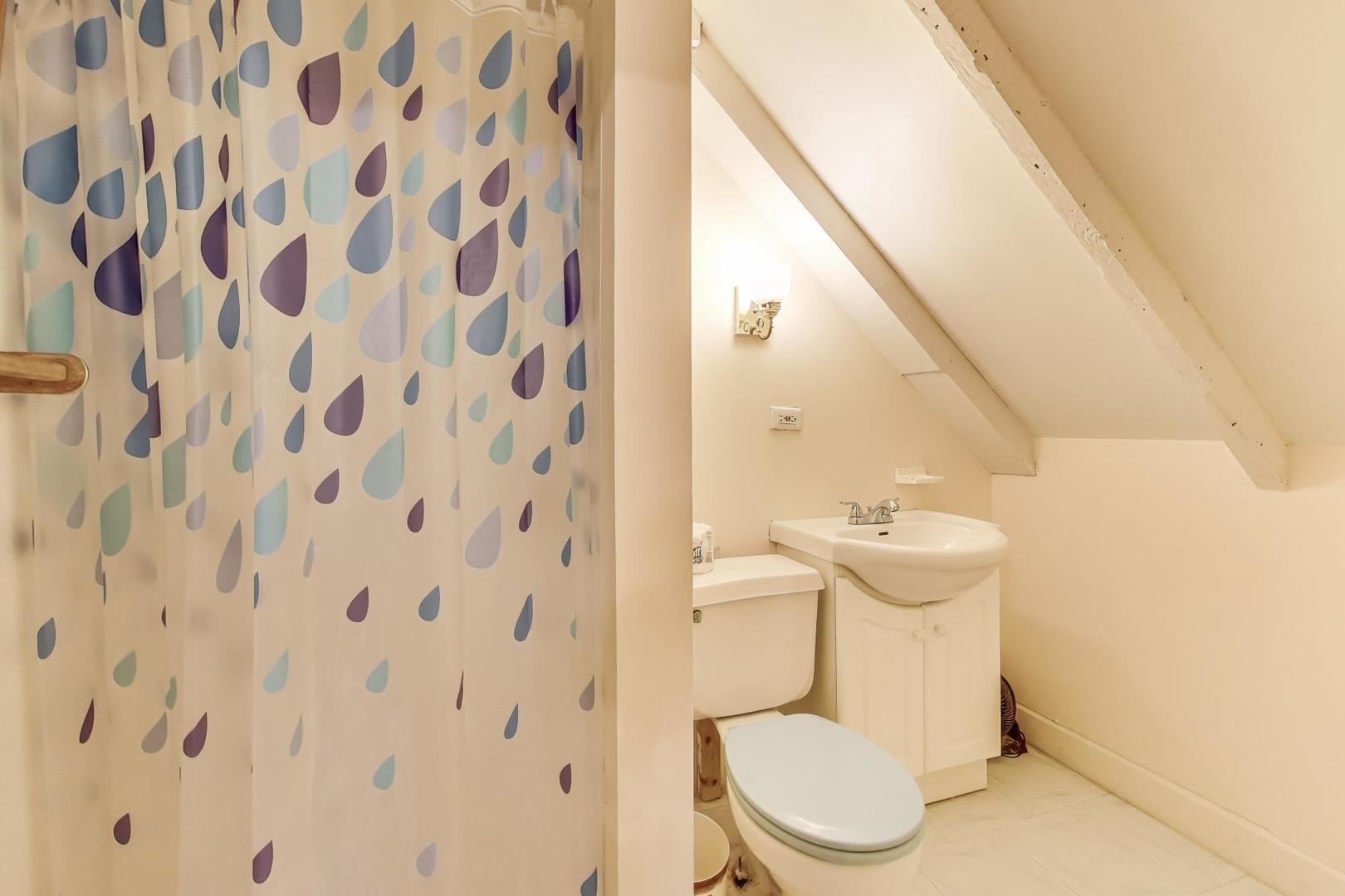 3634 W Dickens Avenue, Chicago, IL 60647