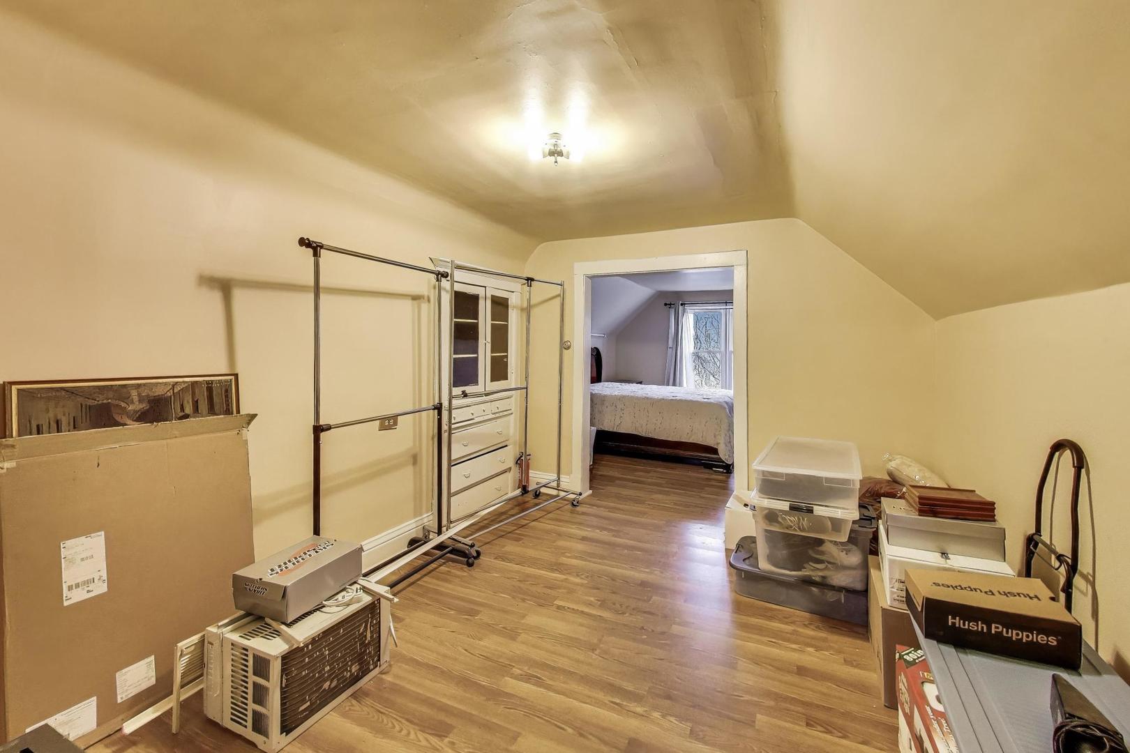 3634 W Dickens Avenue, Chicago, IL 60647