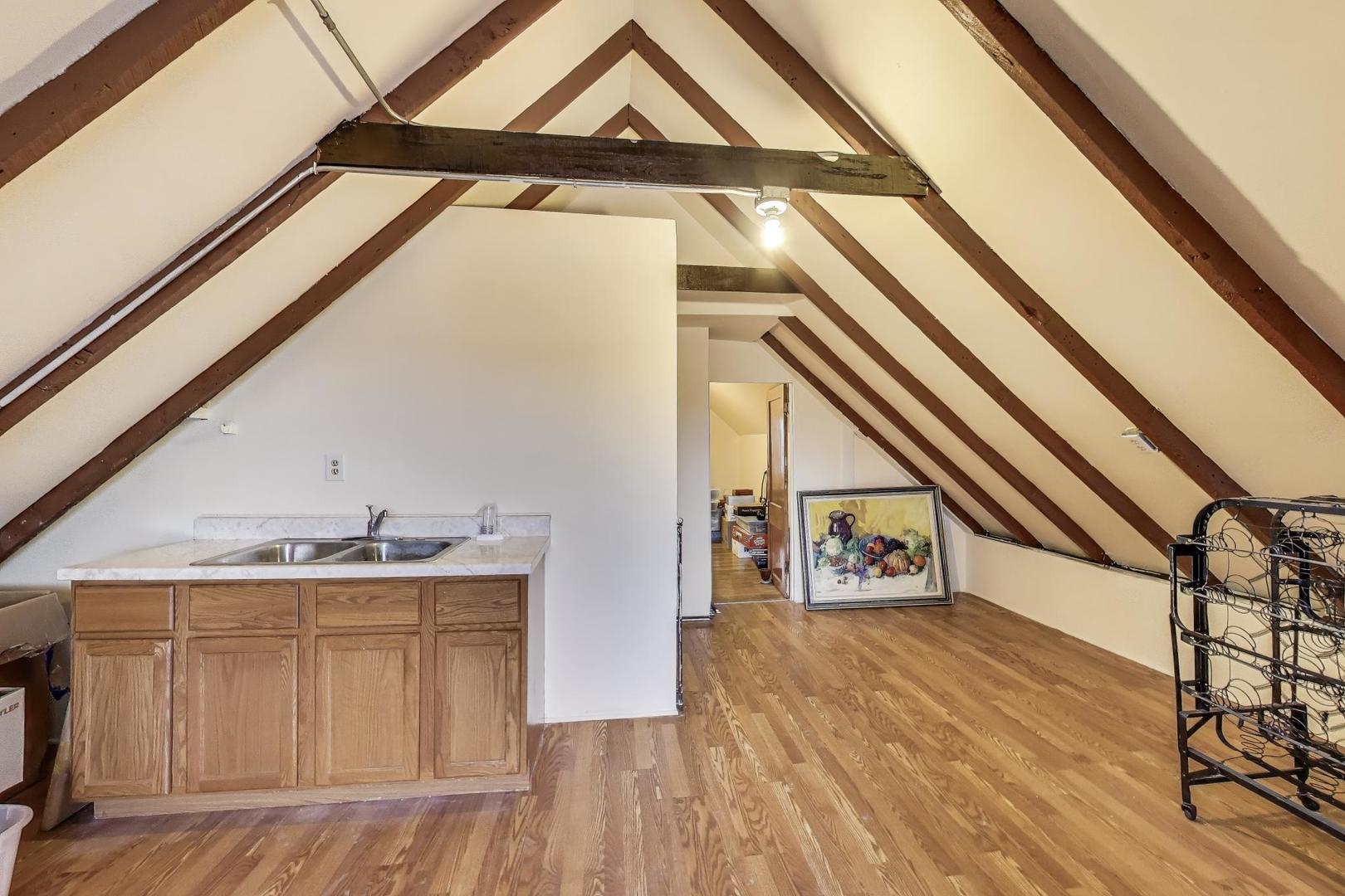 3634 W Dickens Avenue, Chicago, IL 60647