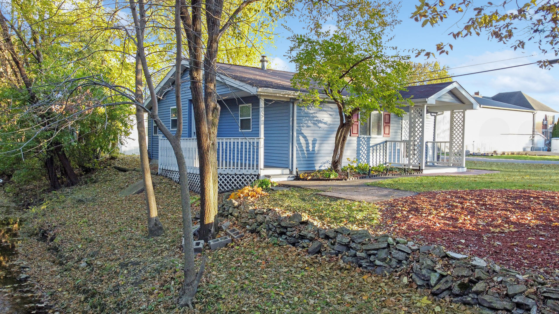 200 E Grove Street, Utica, IL 61373