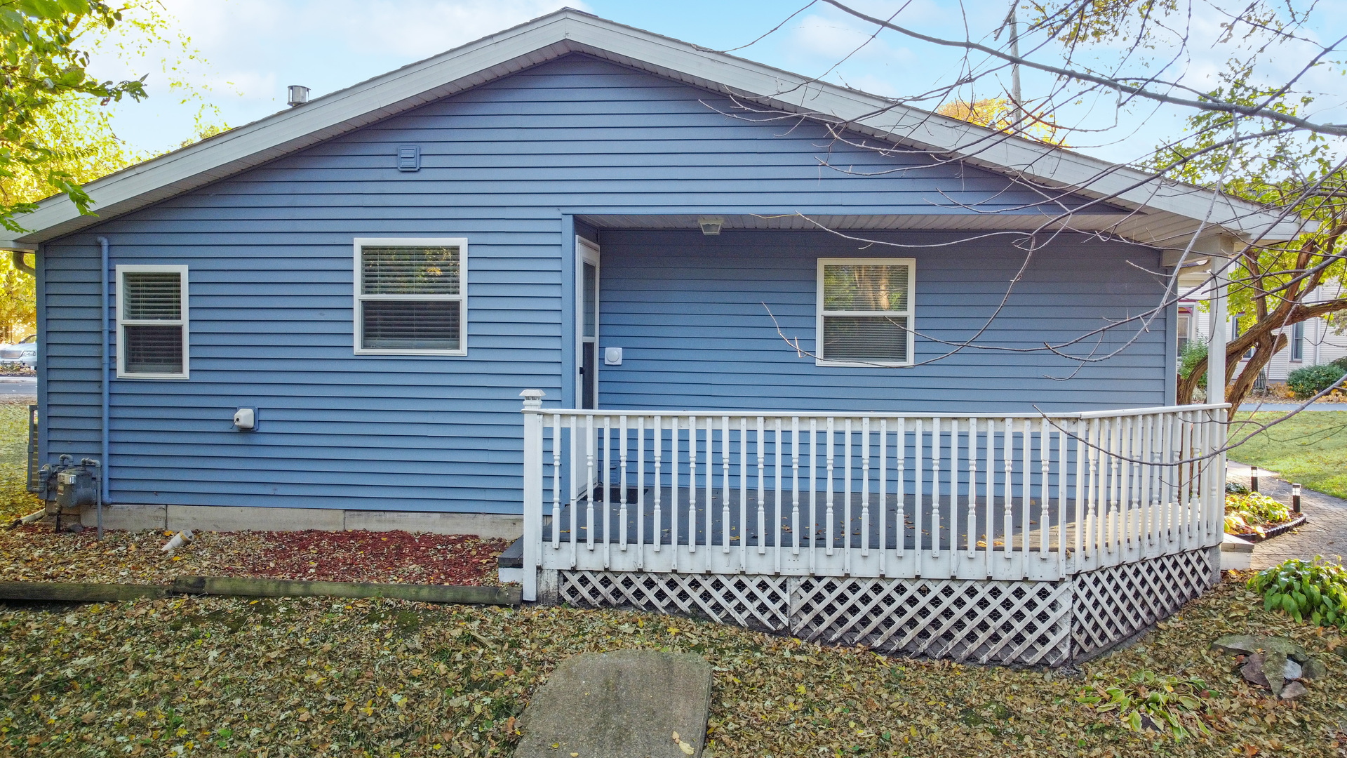 200 E Grove Street, Utica, IL 61373