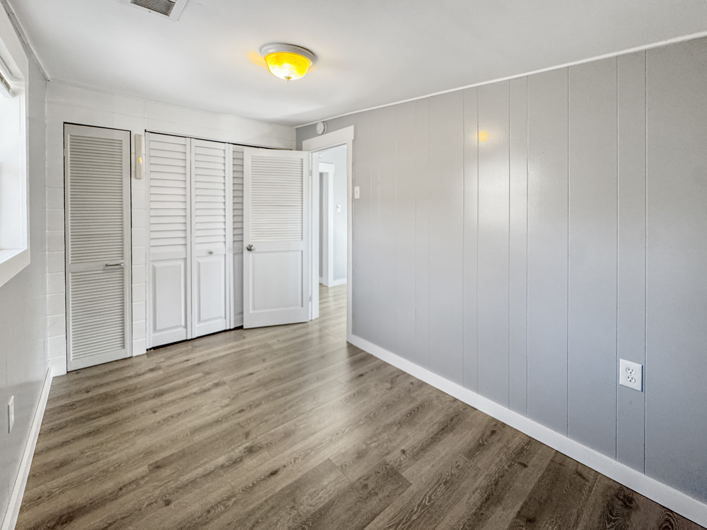 200 E Grove Street, Utica, IL 61373