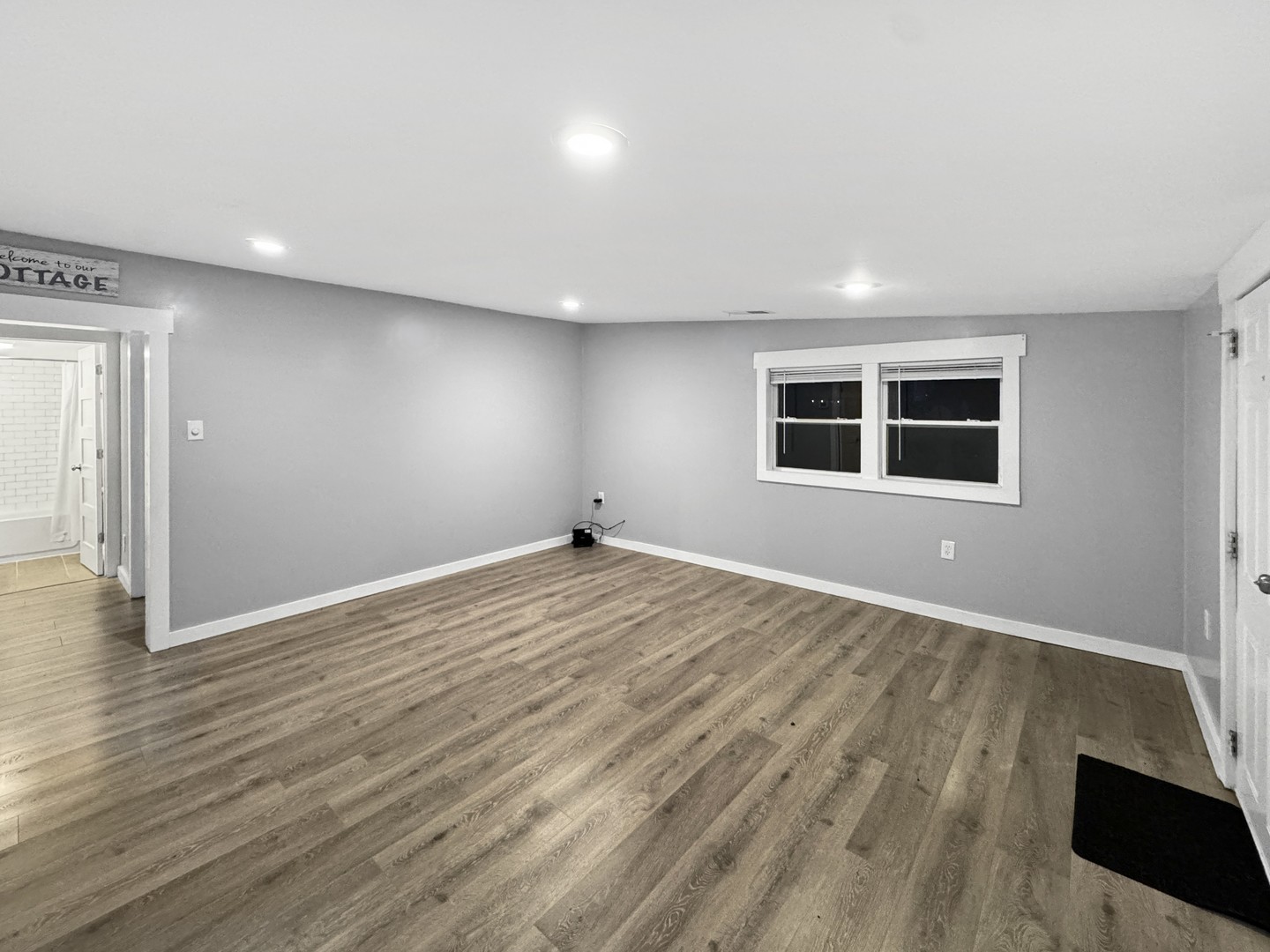 200 E Grove Street, Utica, IL 61373