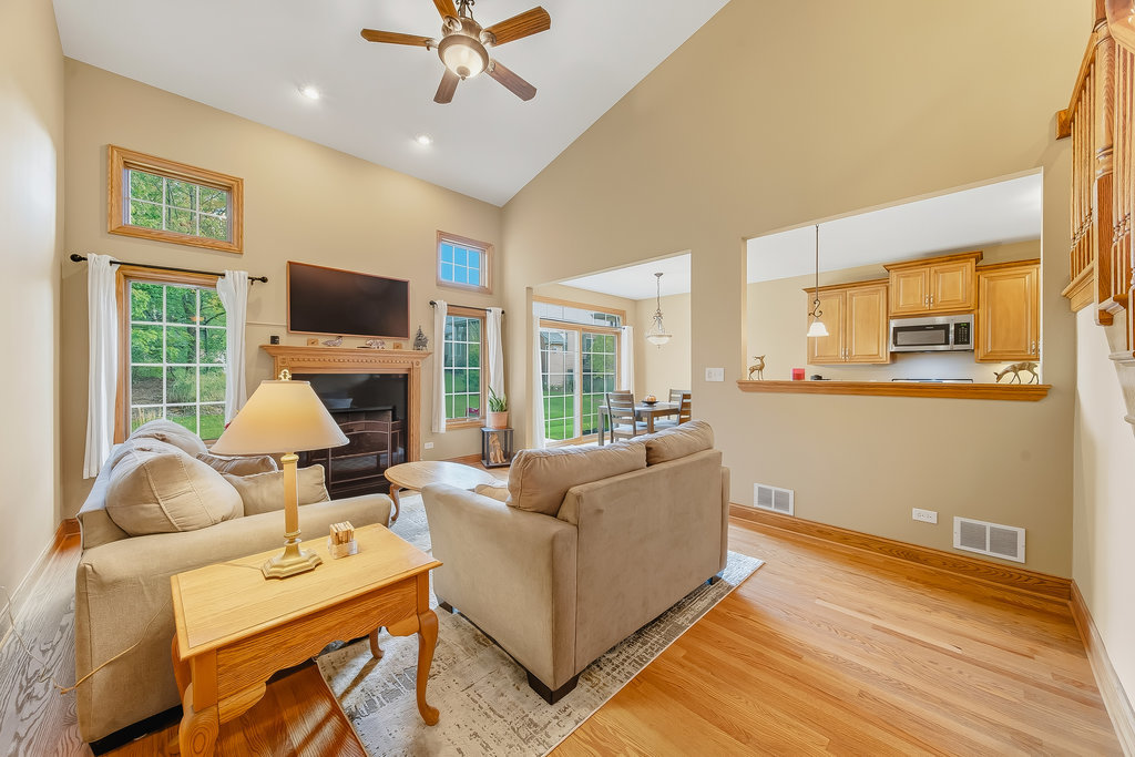 20373 Mackinac Point Drive, Frankfort, IL 60423