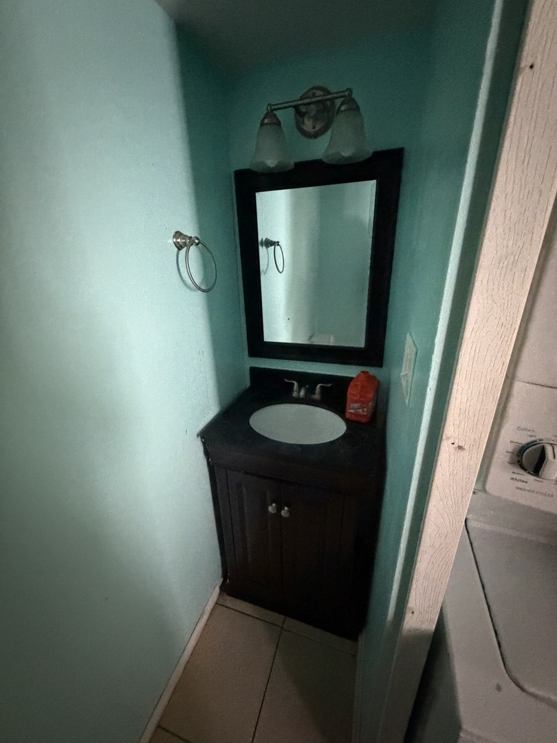 523 MEADOW GREEN Lane, Round Lake Beach, IL 60073