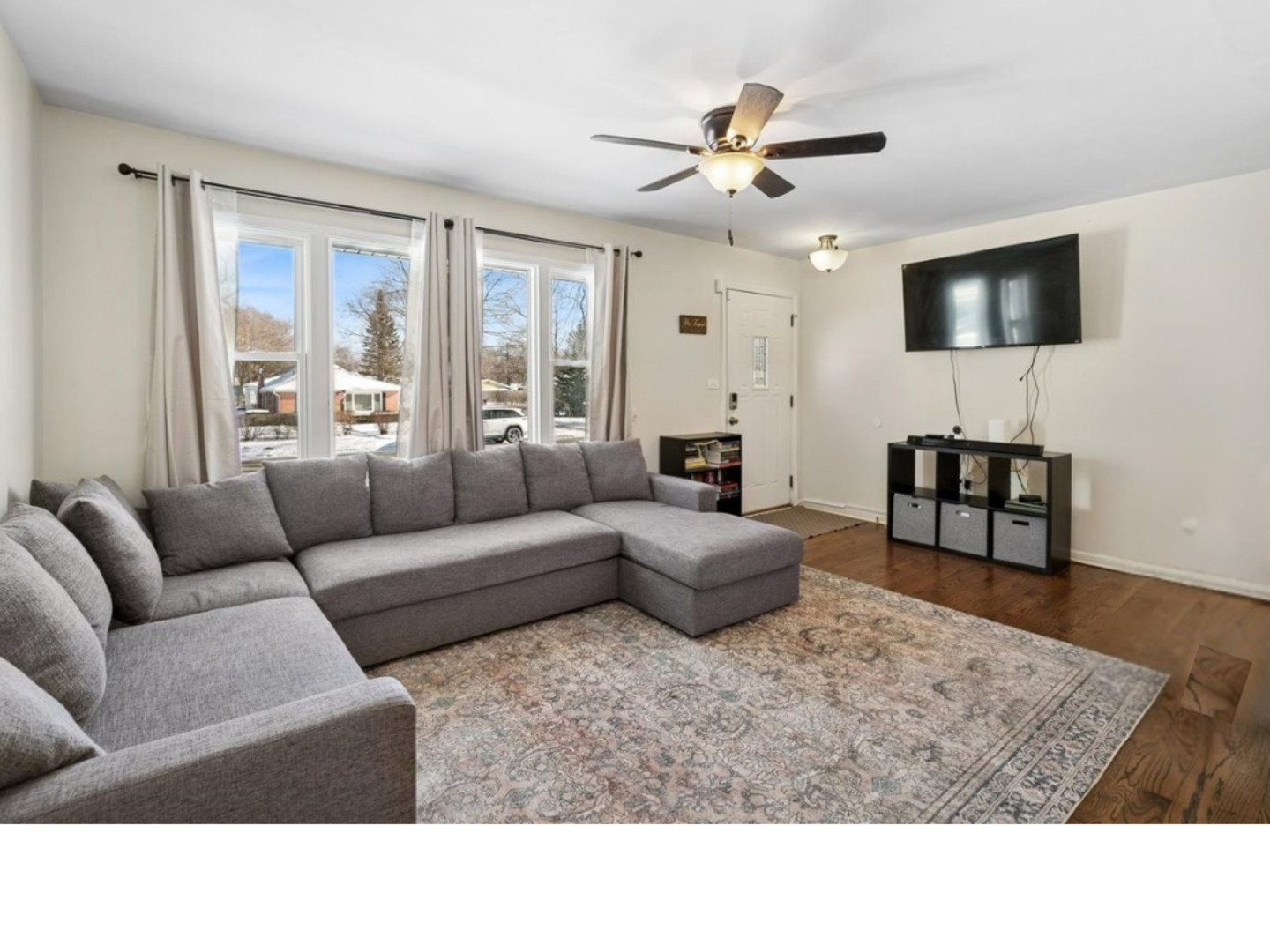 1234 Fulton Avenue, Winthrop Harbor, IL 60096