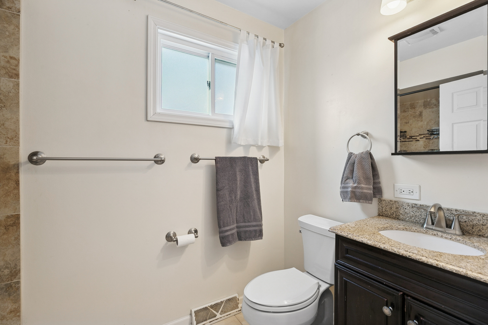 1234 Fulton Avenue, Winthrop Harbor, IL 60096