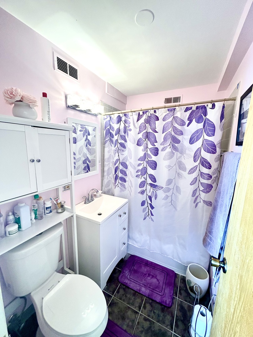 6701 S Crandon Avenue #9B, Chicago, IL 60649