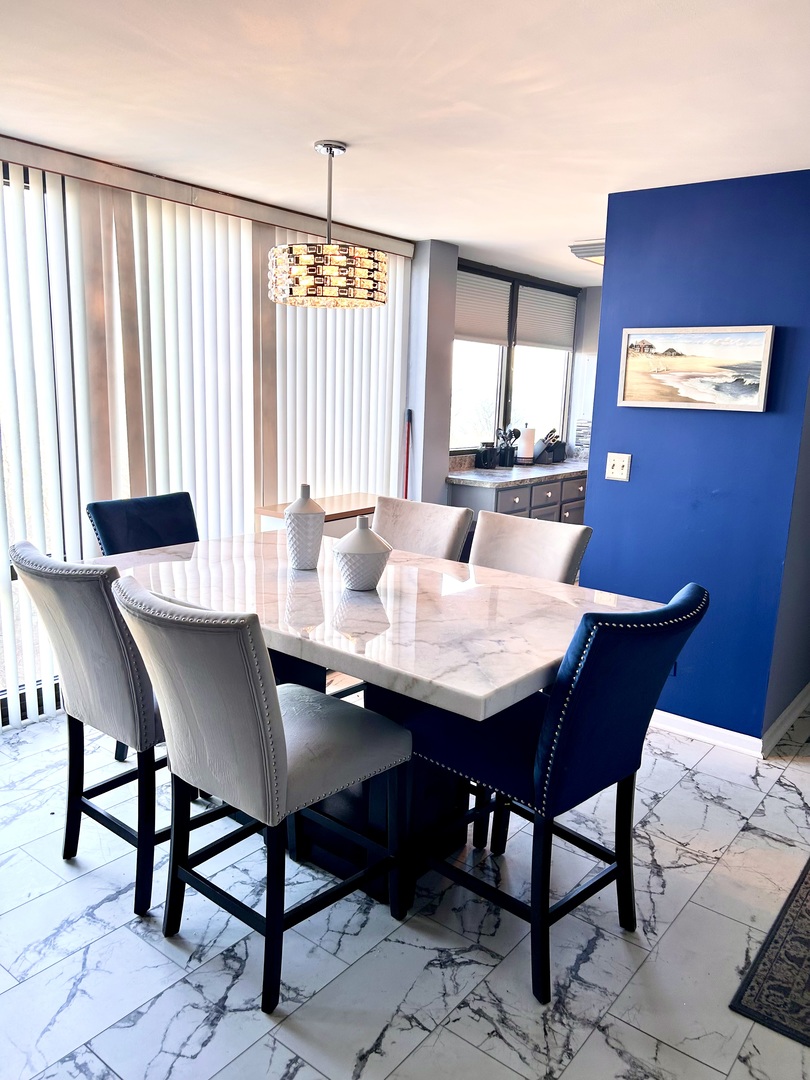 6701 S Crandon Avenue #9B, Chicago, IL 60649