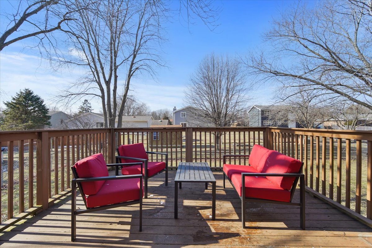 5 Pembrook Circle, Bloomington, IL 61704