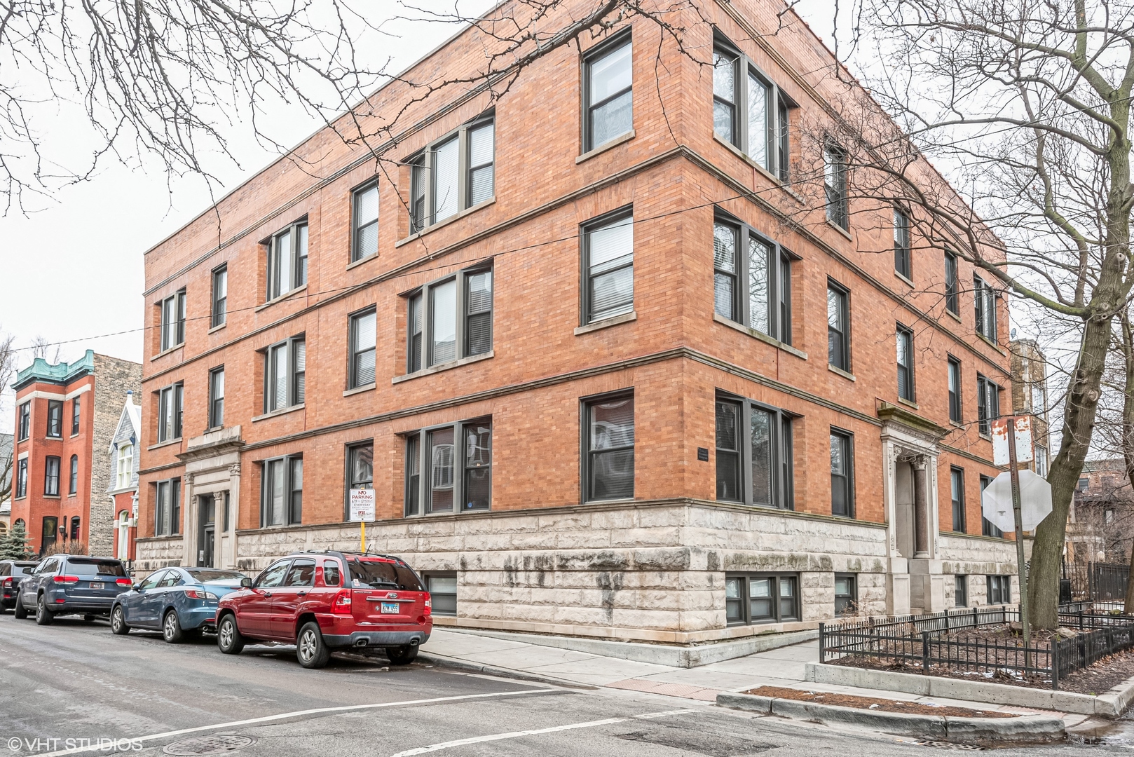 2430 N Geneva Terrace #1, Chicago, IL 60614