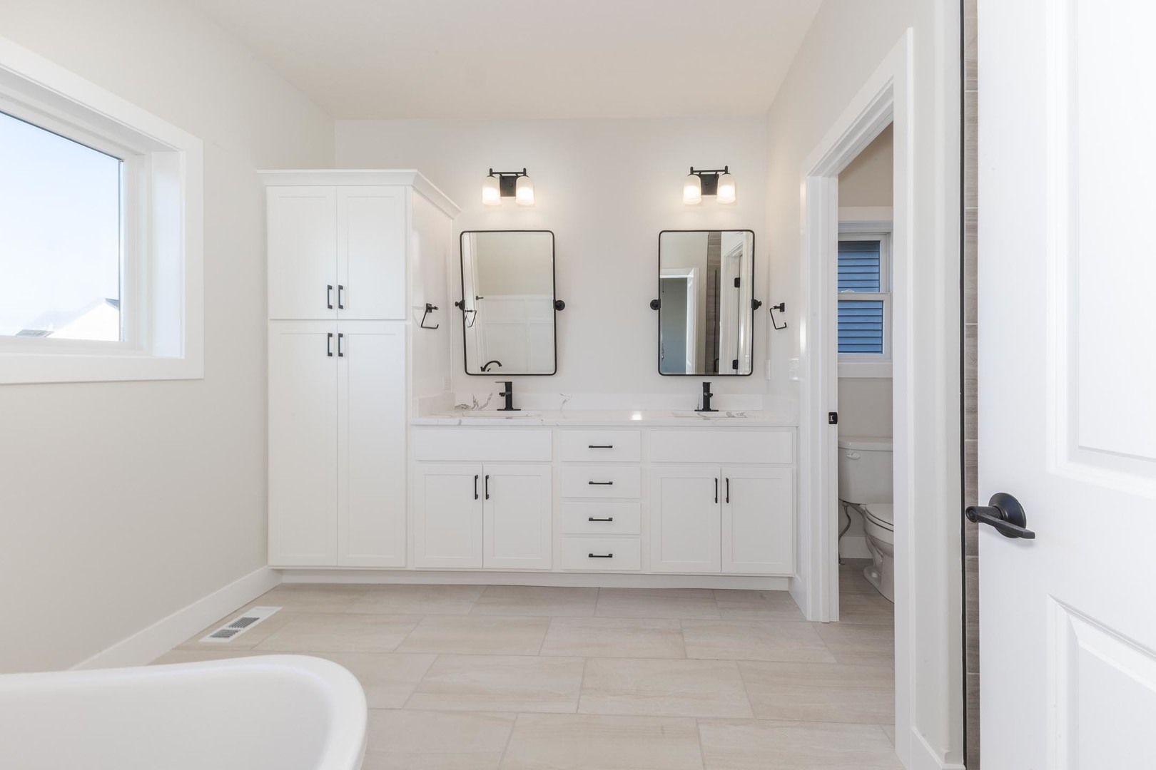 5215 Castlebar Drive, Bloomington, IL 61705