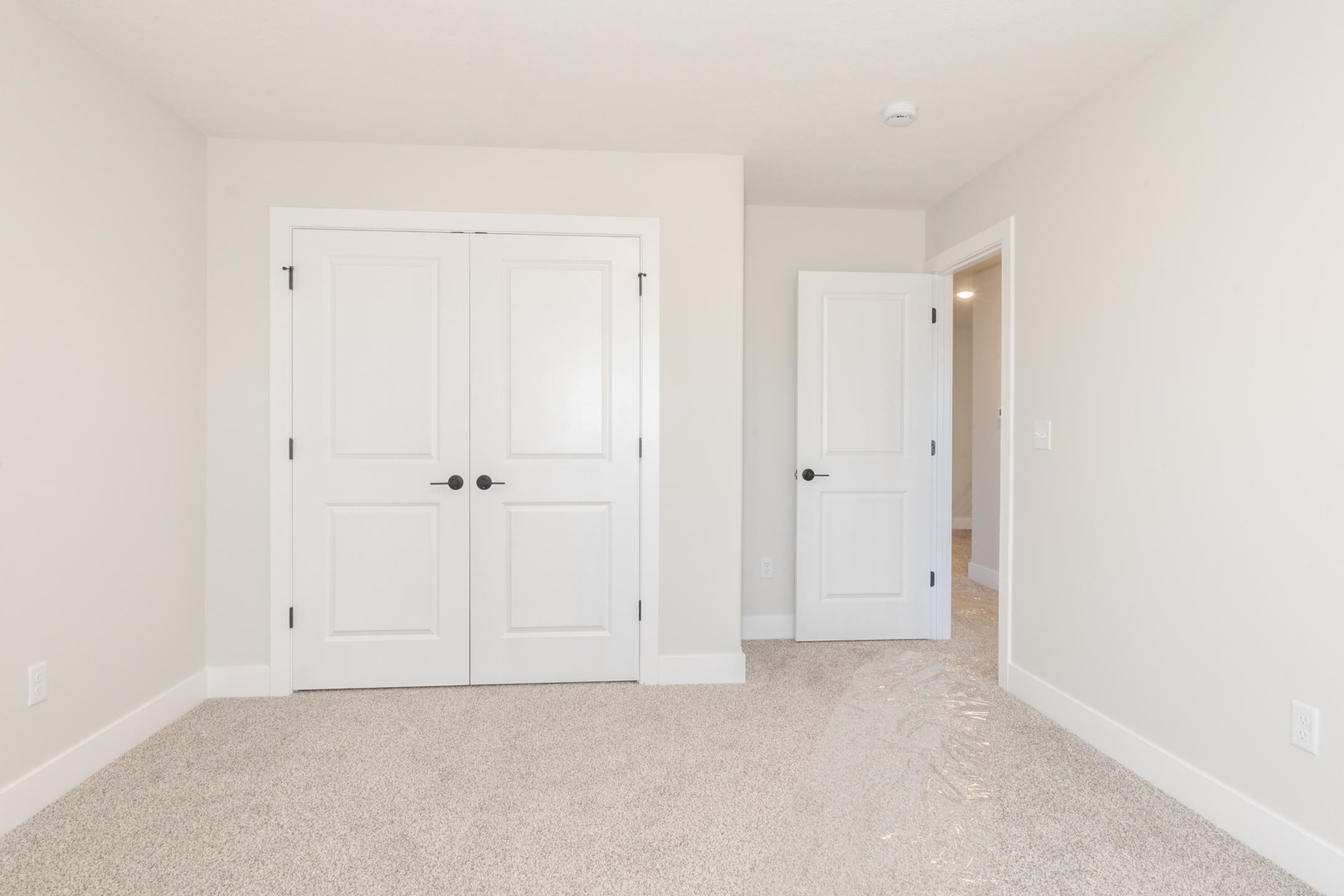 5215 Castlebar Drive, Bloomington, IL 61705