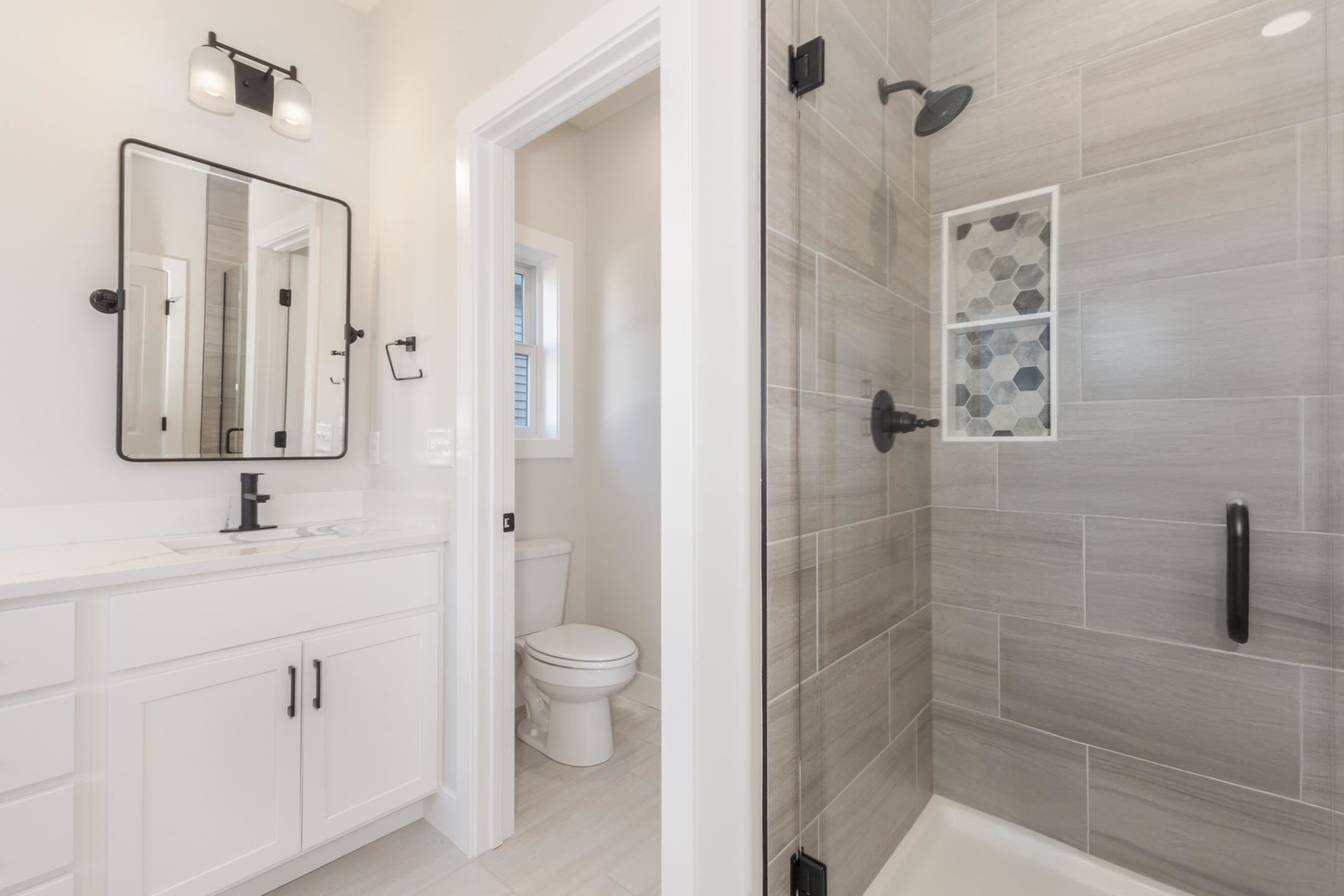 5215 Castlebar Drive, Bloomington, IL 61705