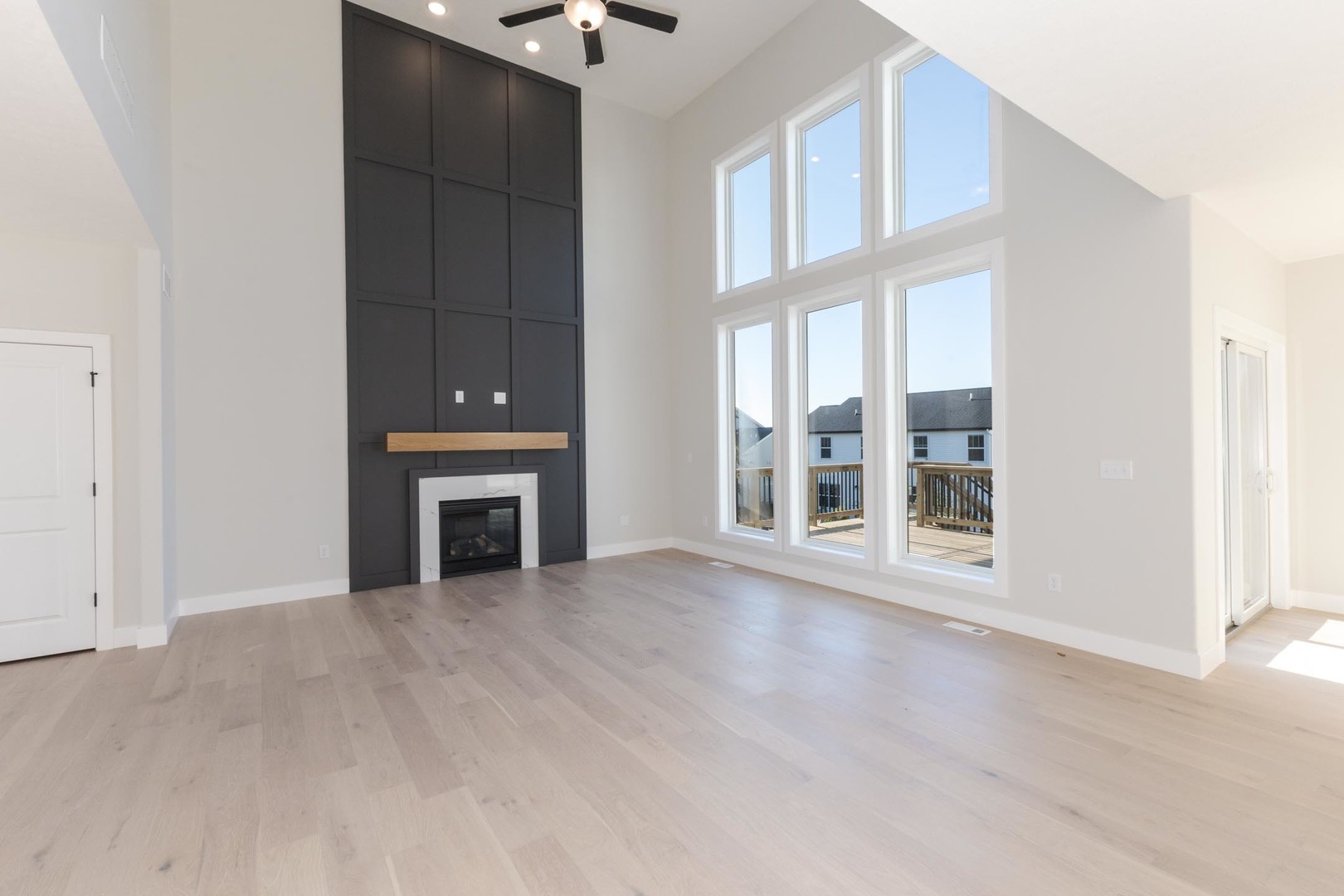 5215 Castlebar Drive, Bloomington, IL 61705