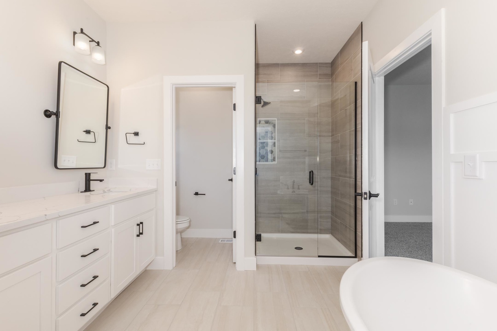 5215 Castlebar Drive, Bloomington, IL 61705