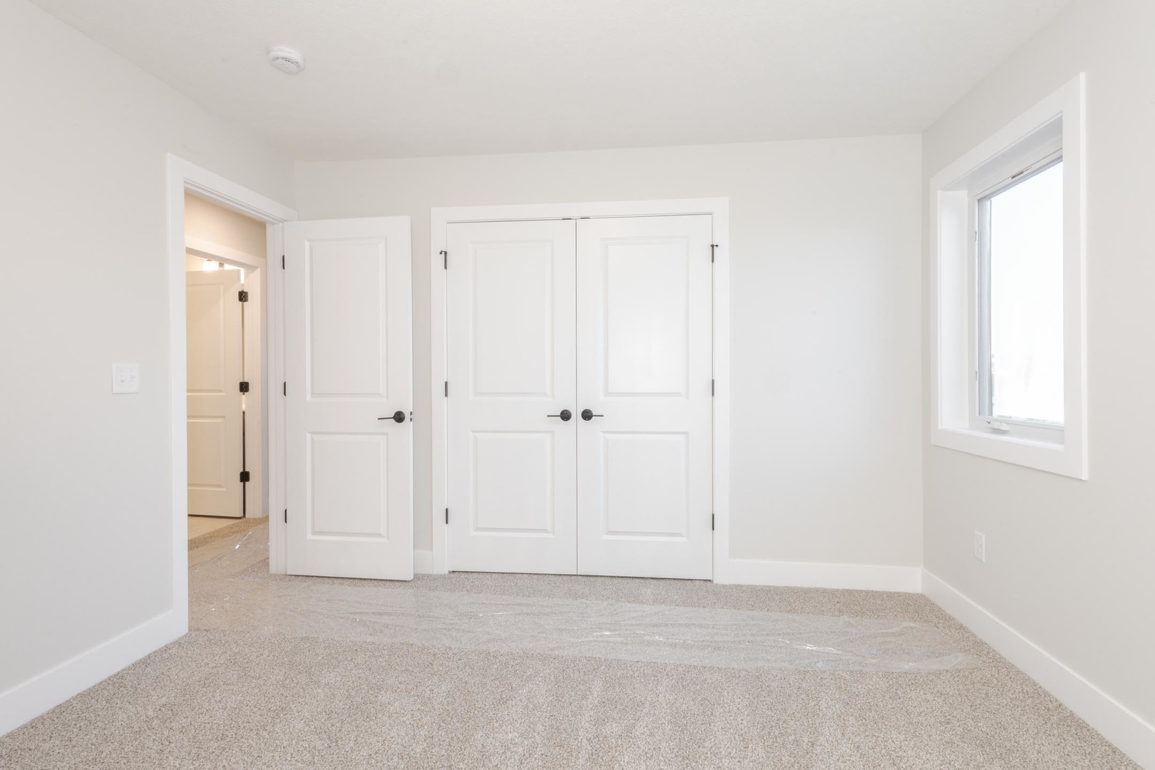 5215 Castlebar Drive, Bloomington, IL 61705