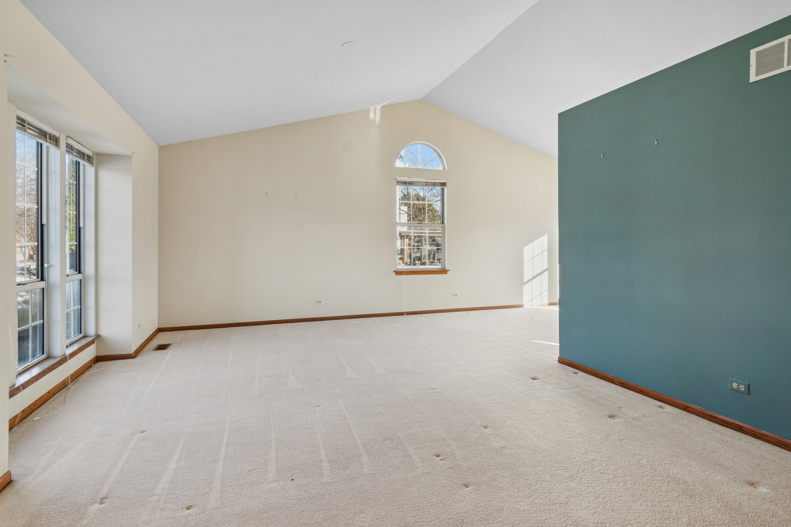 4 Pennsbury Court, Bolingbrook, IL 60440