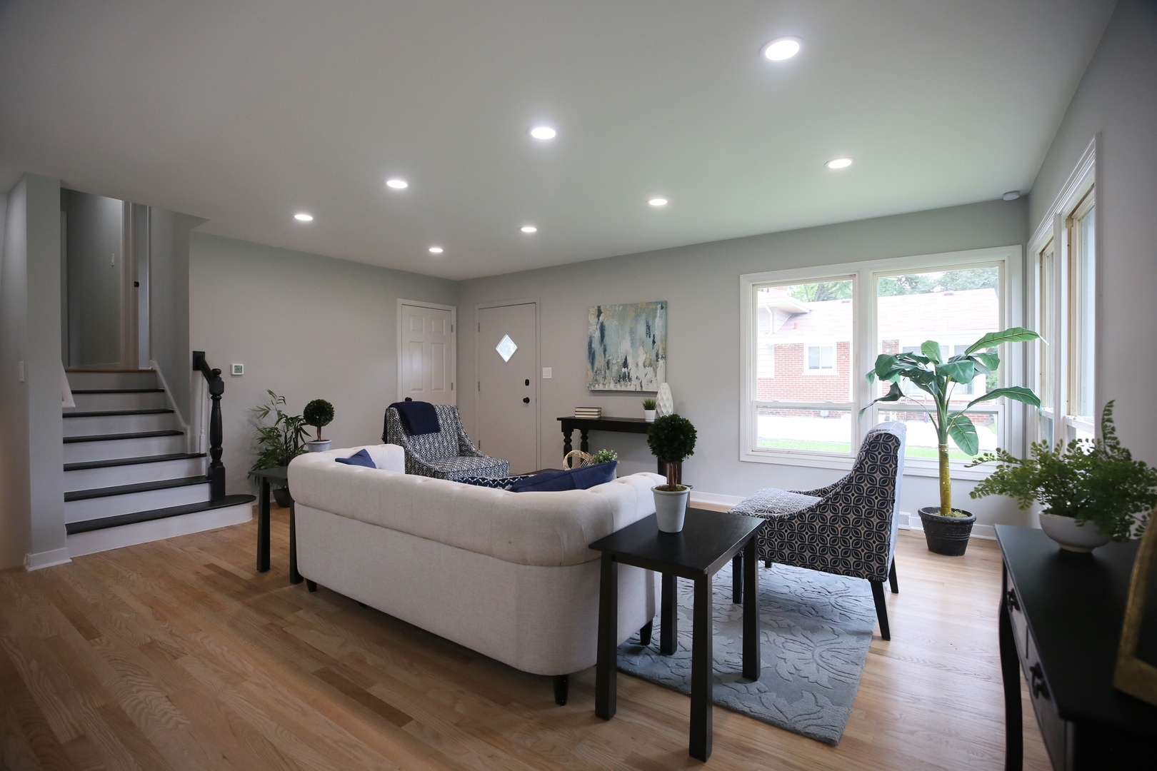 728 N Parker Street, Elmhurst, IL 60126