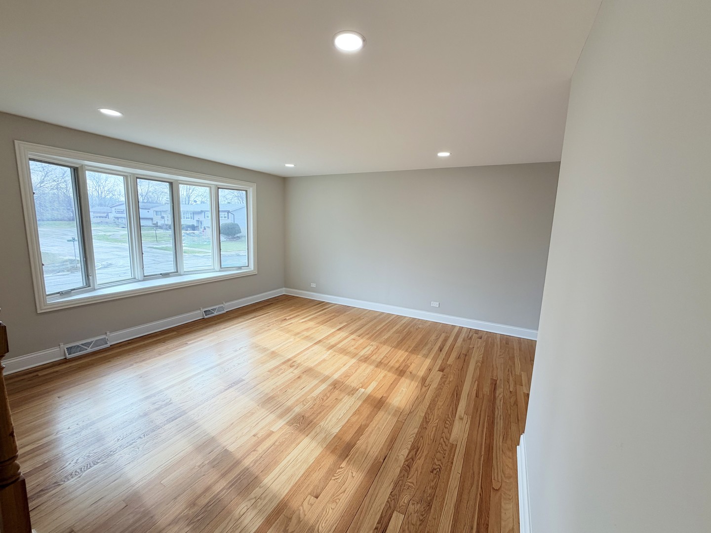 9008 Sycamore Drive, Hickory Hills, IL 60457