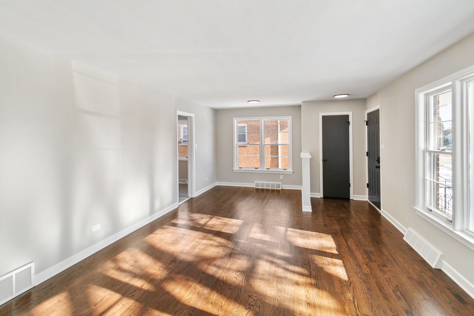 752 E 164th Street, South Holland, IL 60473