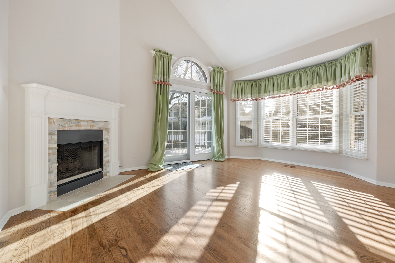 14707 Hollow Tree Road, Orland Park, IL 60462