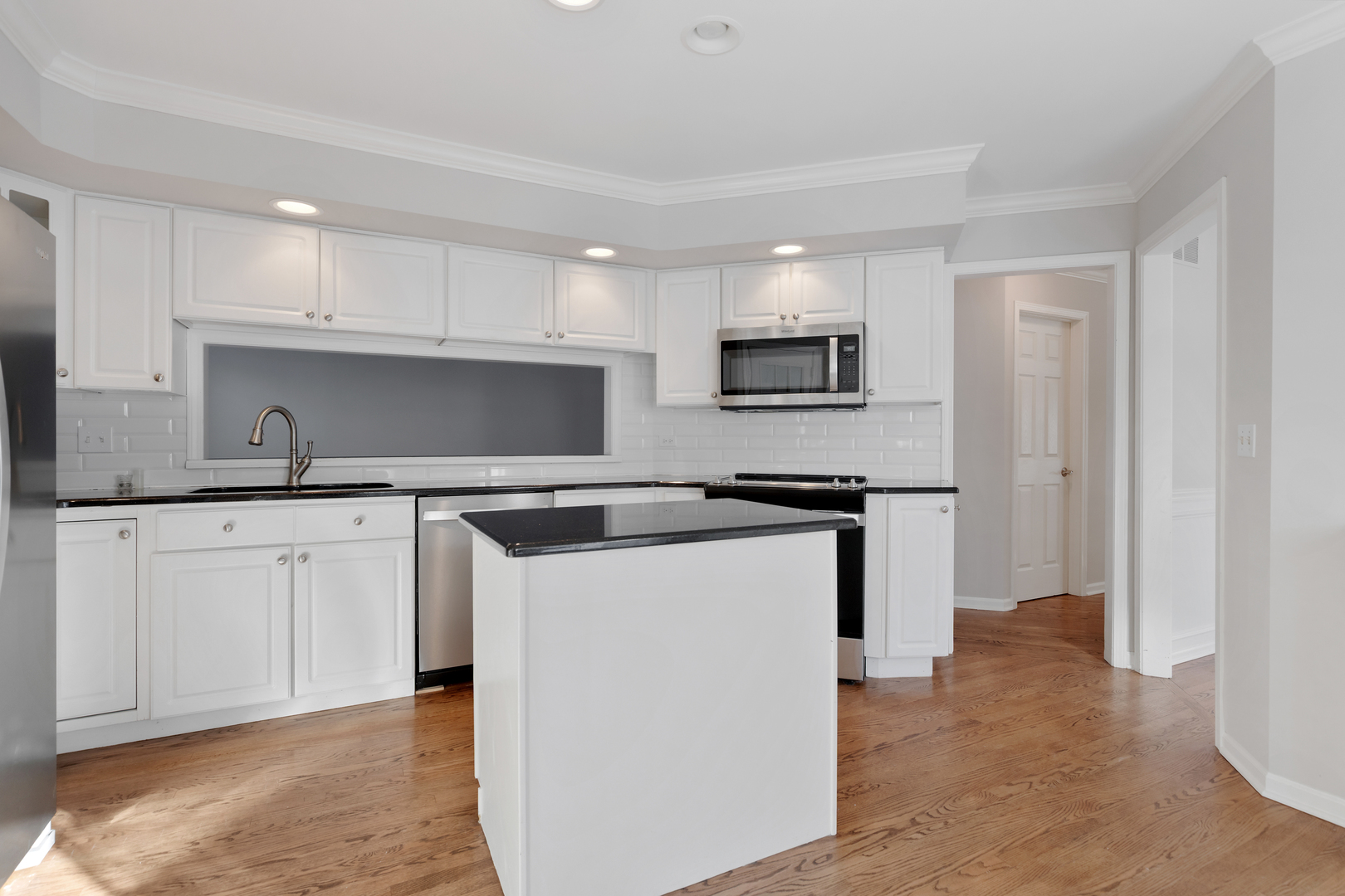 14707 Hollow Tree Road, Orland Park, IL 60462