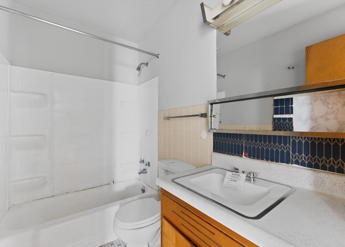 18235 Exchange Avenue, Lansing, IL 60438