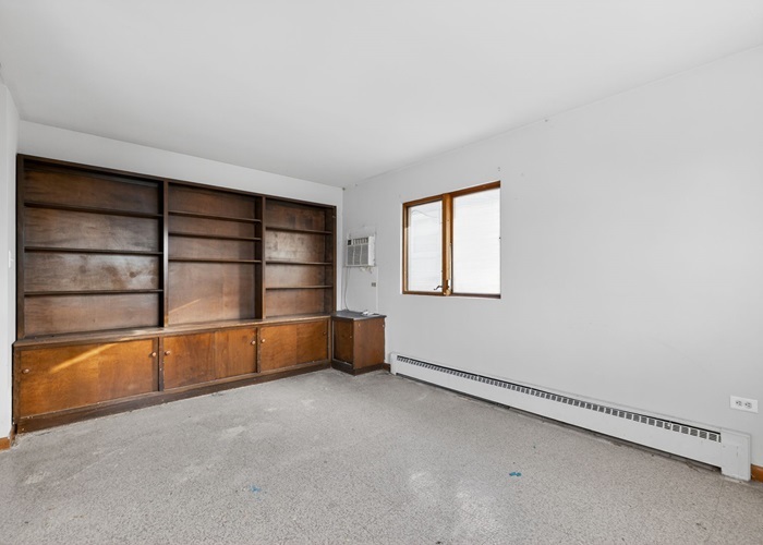 18235 Exchange Avenue, Lansing, IL 60438