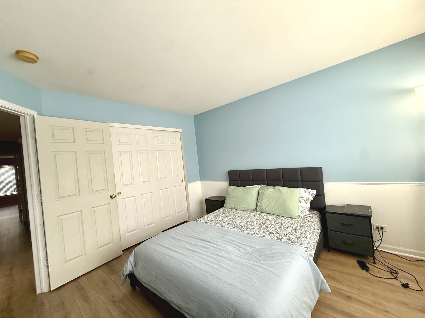 Naperville, IL 60563