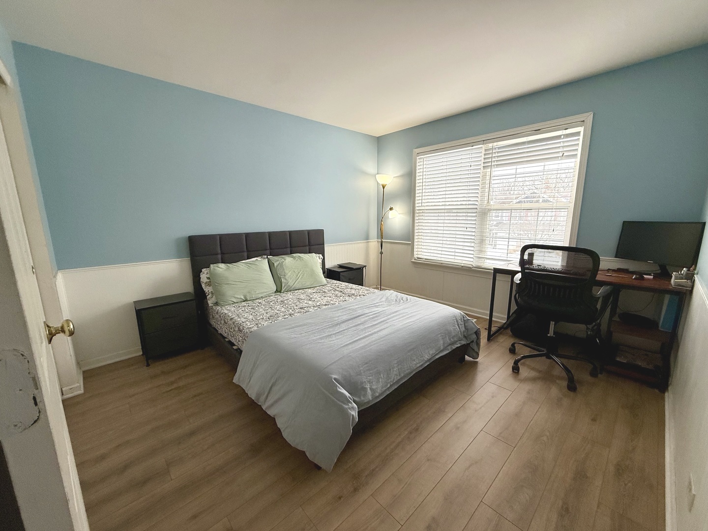 Naperville, IL 60563