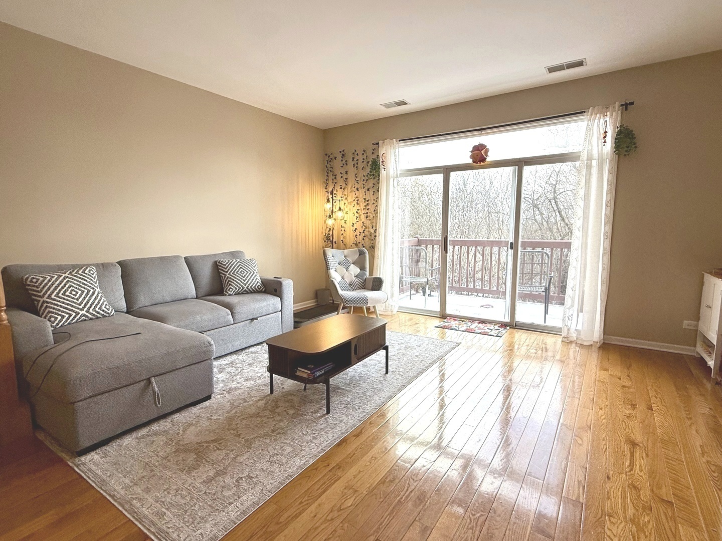 Naperville, IL 60563