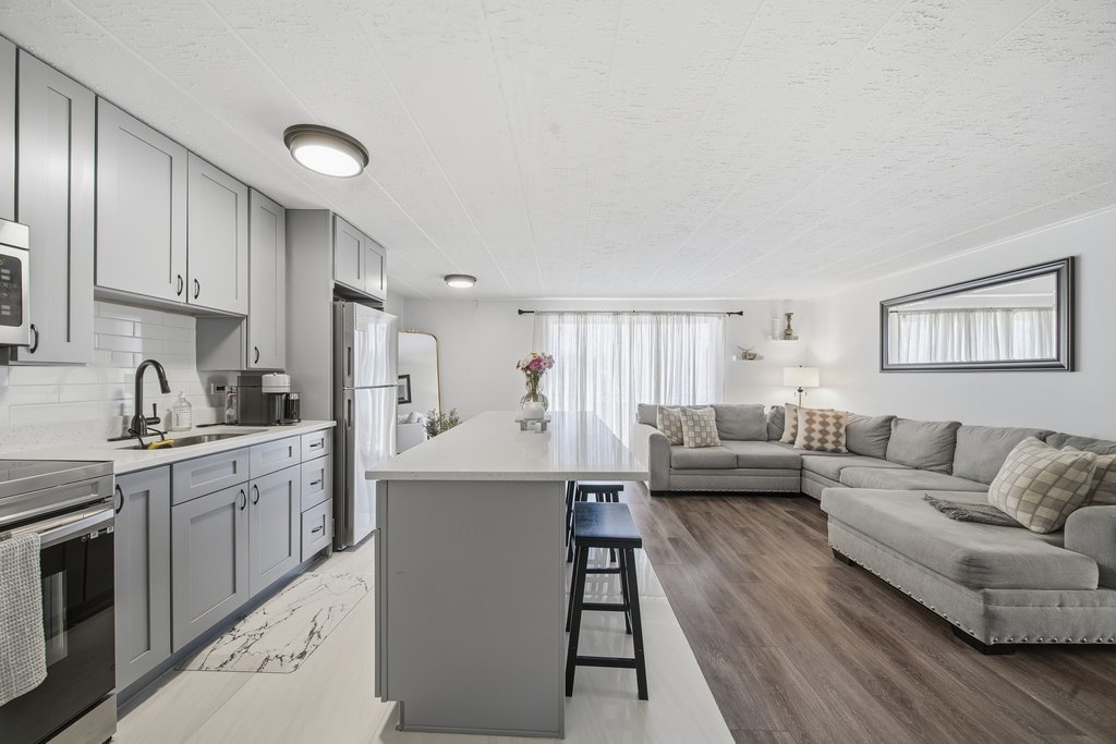 12558 Fairview Avenue #3-A, Blue Island, IL 60406