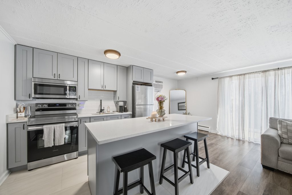 12558 Fairview Avenue #3-A, Blue Island, IL 60406