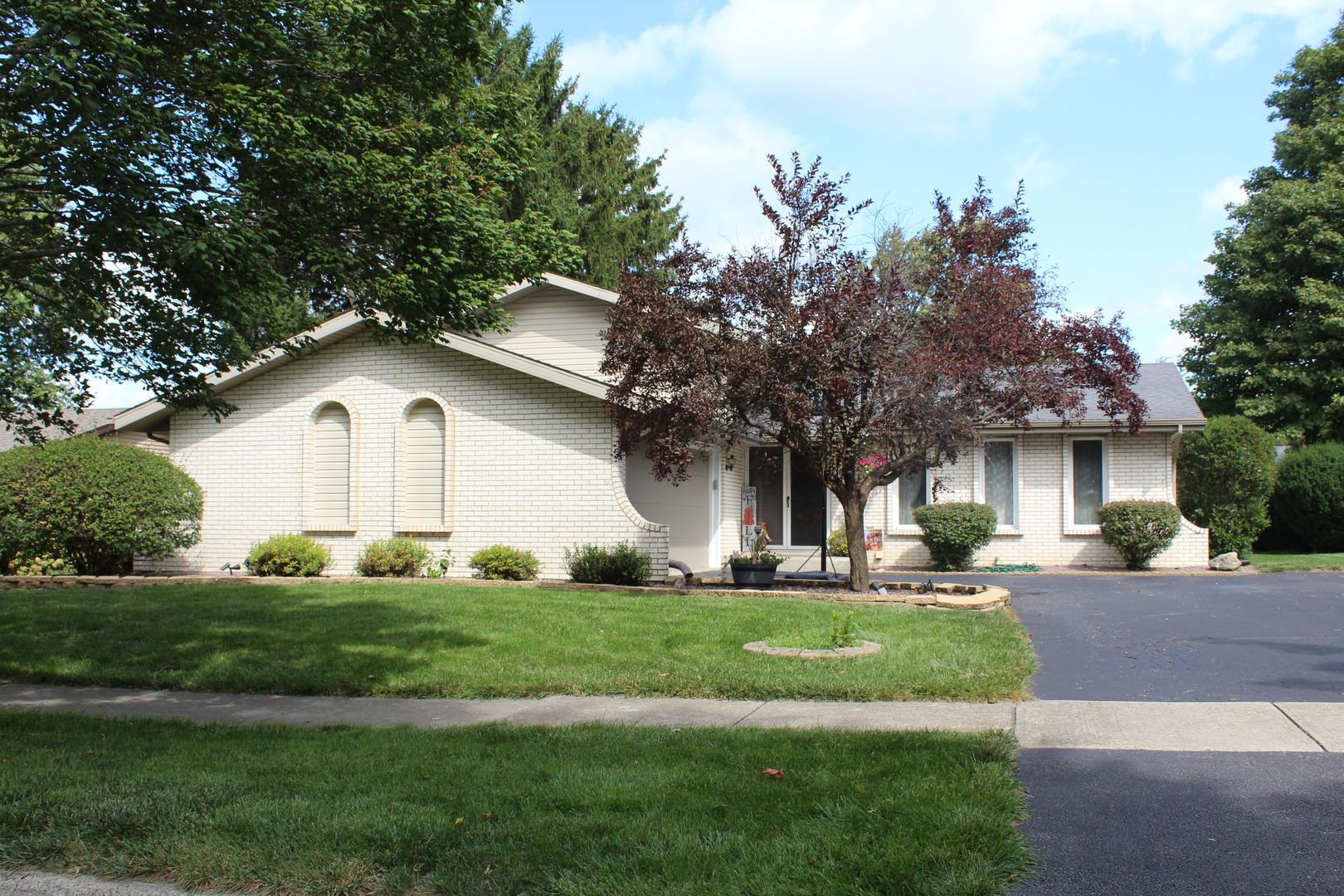 617 MELROSE Lane, Beecher, IL 60401