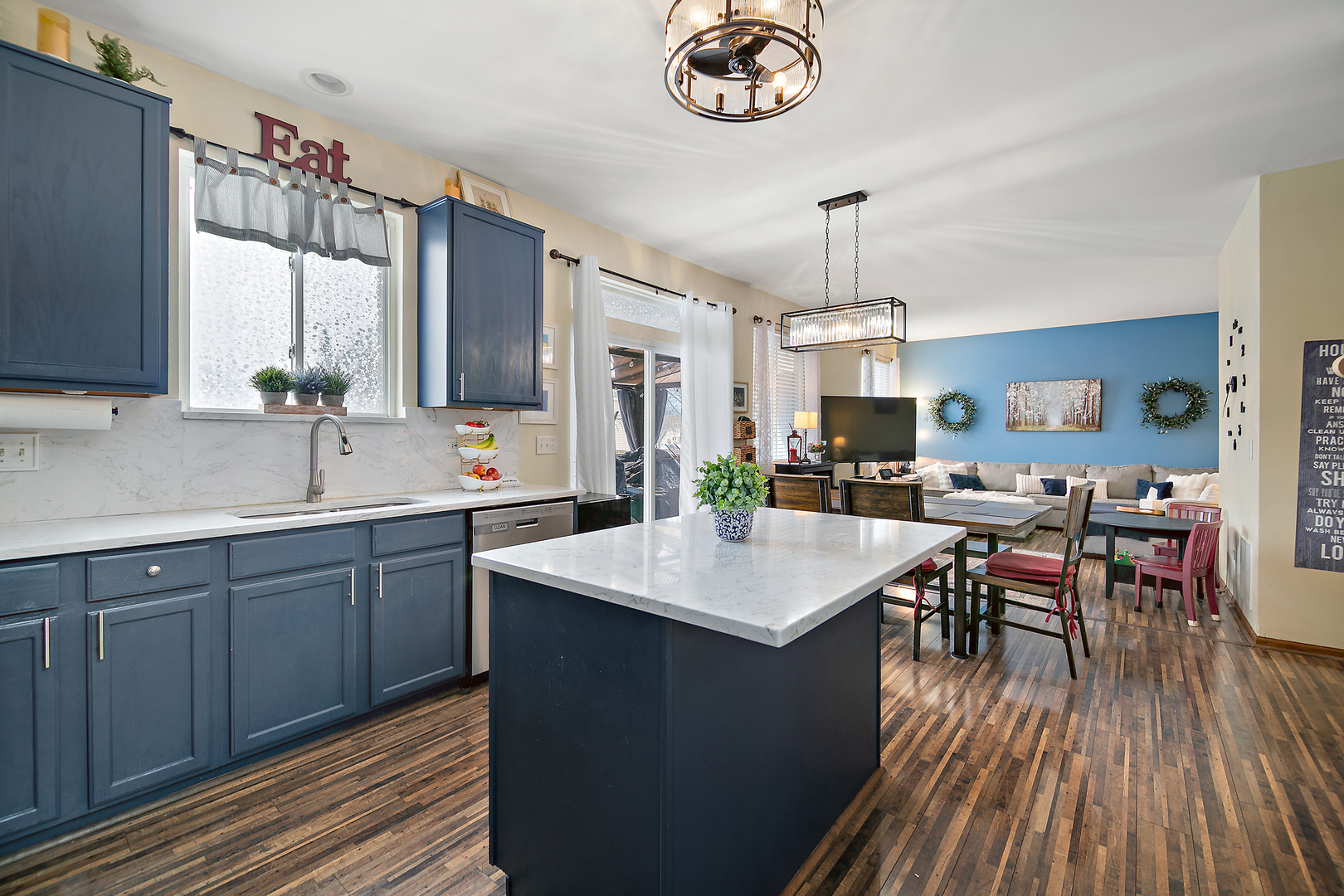 164 S Palmer Drive, Bolingbrook, IL 60490