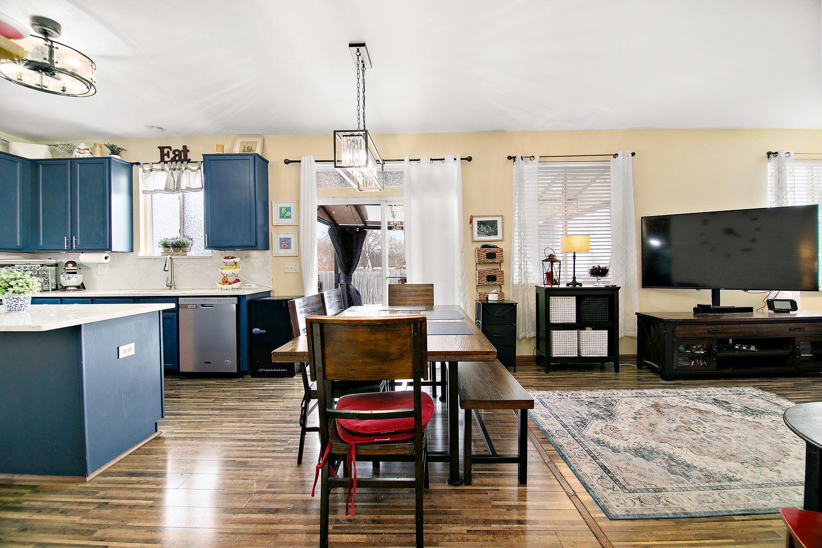 164 S Palmer Drive, Bolingbrook, IL 60490