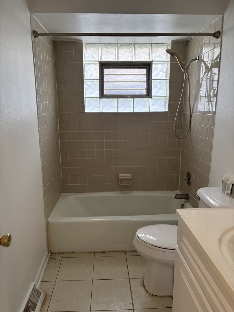 14208 S Lowe Avenue, Riverdale, IL 60827