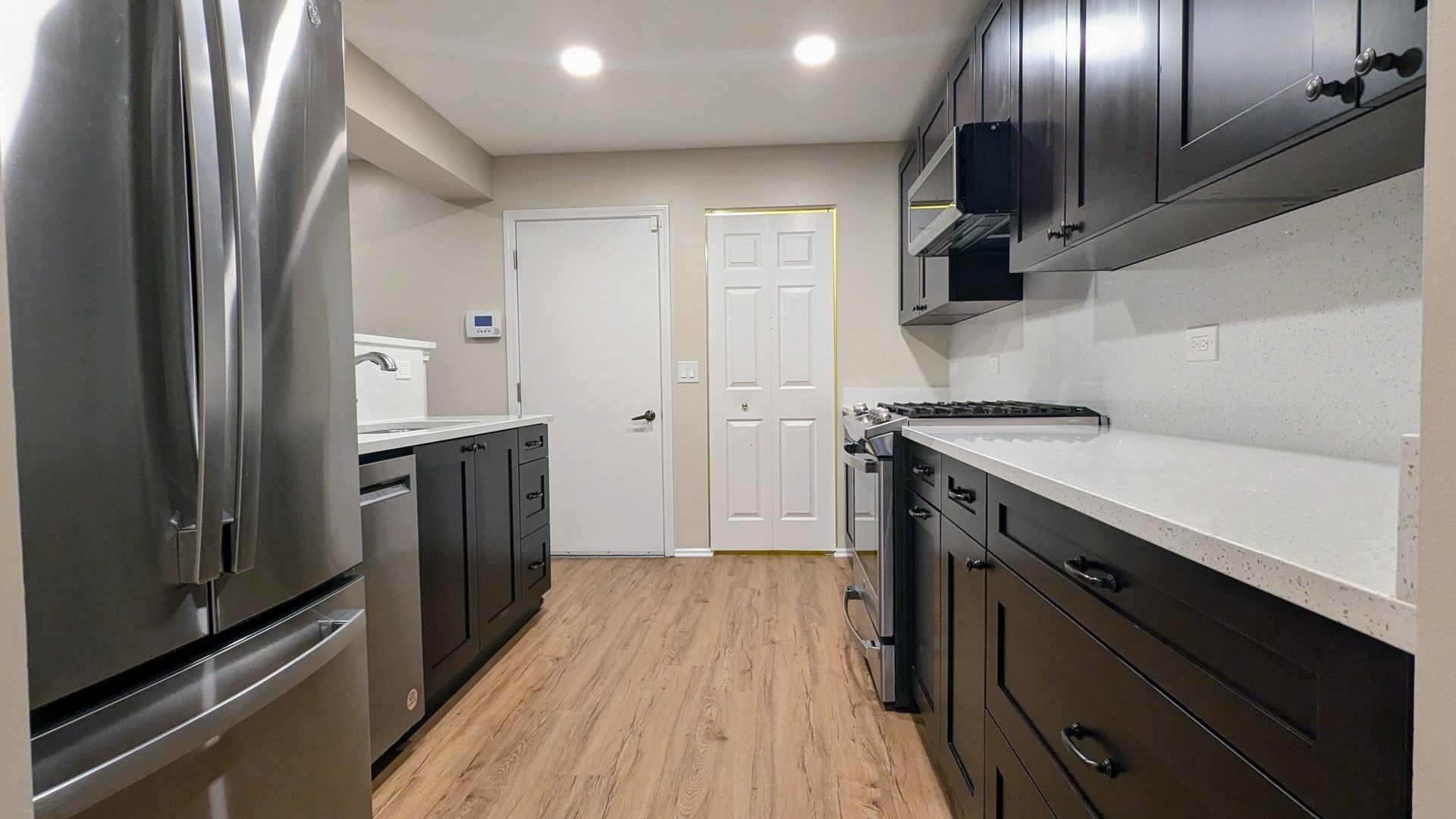 1628 Columbia Circle #4, Bartlett, IL 60103