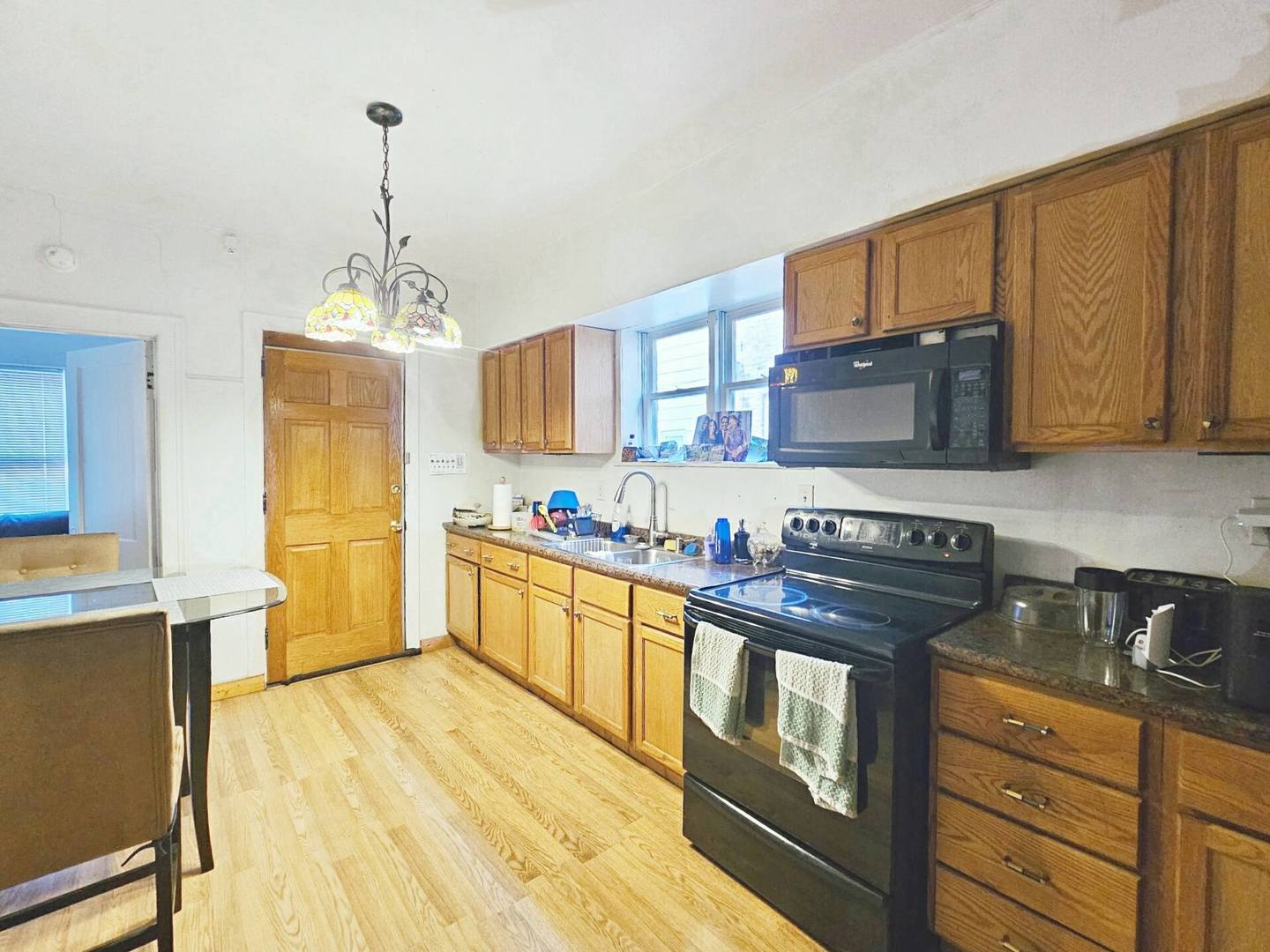 7949 S Rhodes Avenue, Chicago, IL 60619