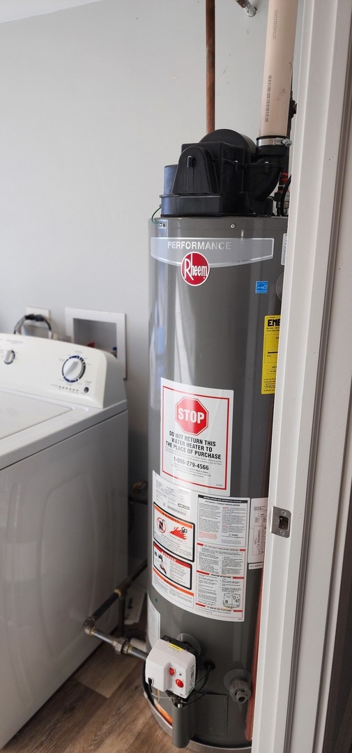 7556 S KENWOOD Avenue #2, Chicago, IL 60619