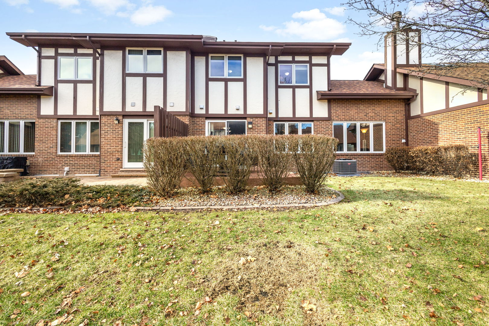 8951 Silverdale Drive #2B, Orland Park, IL 60462