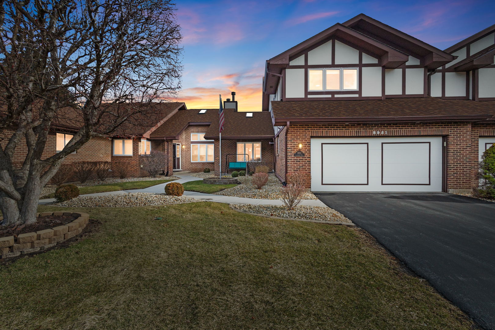 8951 Silverdale Drive #2B, Orland Park, IL 60462