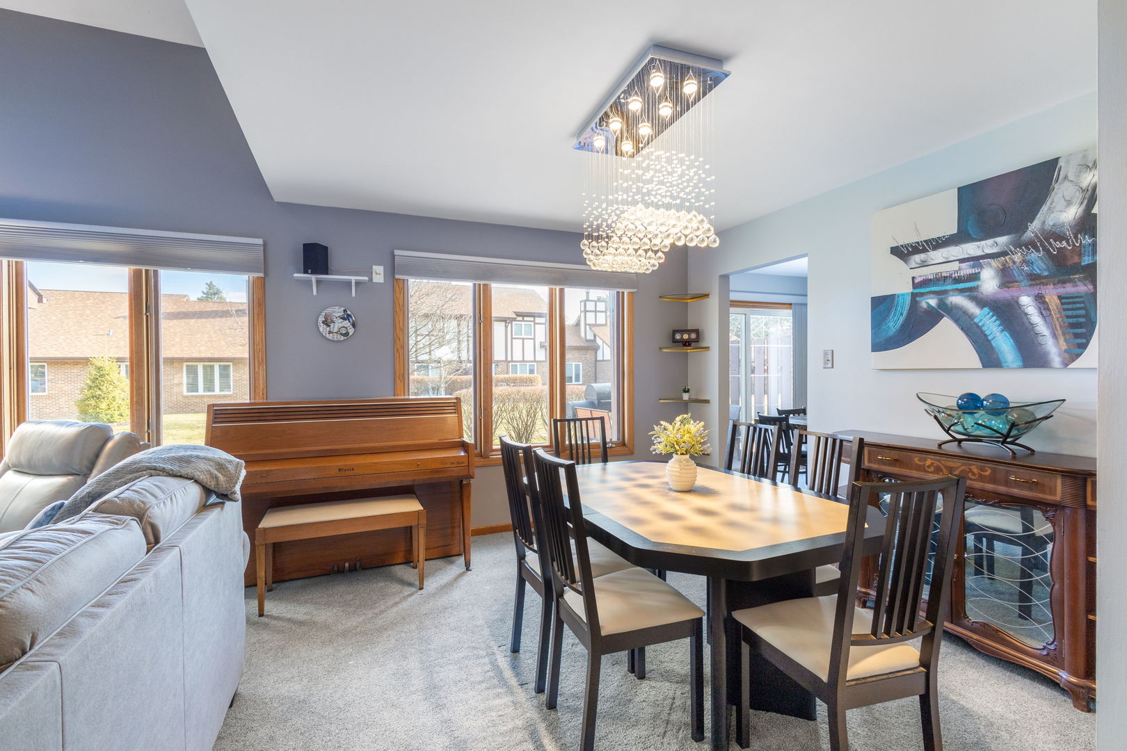 8951 Silverdale Drive, Orland Park, IL 60462