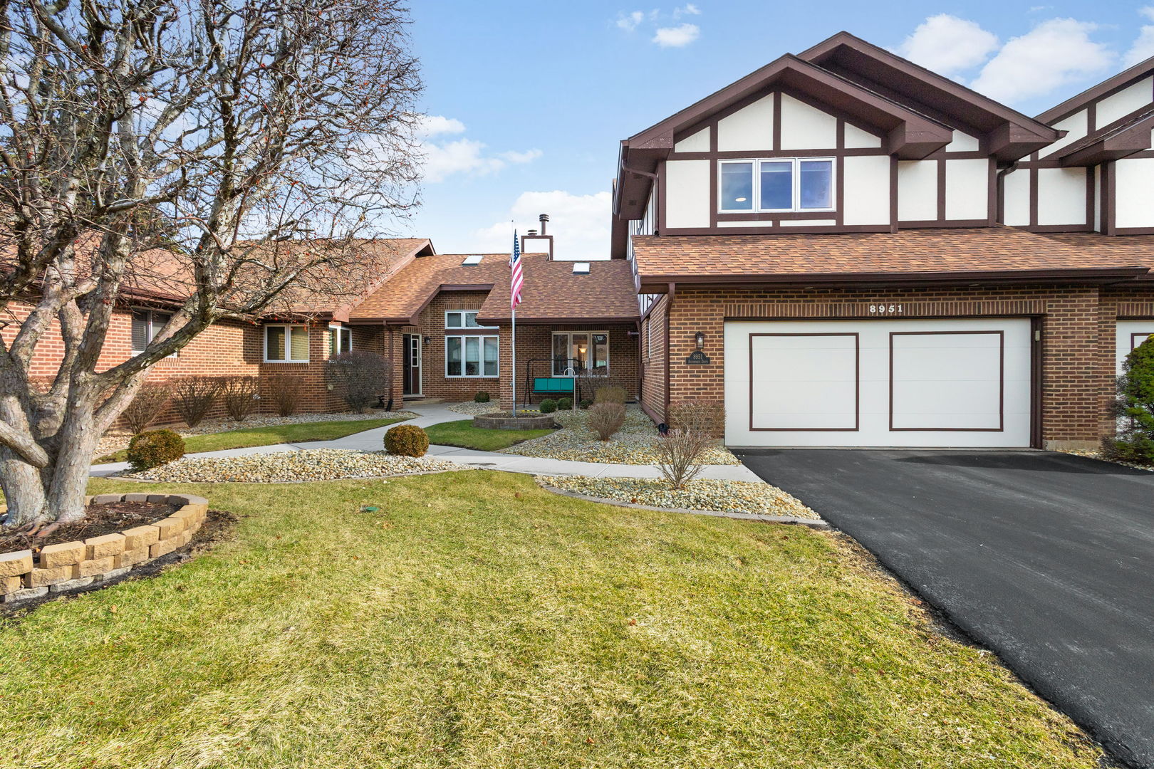 8951 Silverdale Drive, Orland Park, IL 60462