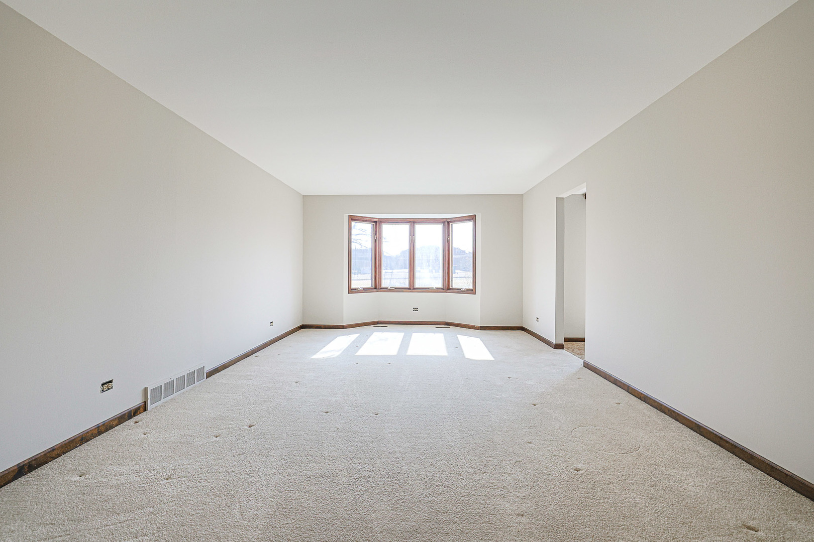 2183 Oak Hill Drive, Lisle, IL 60532